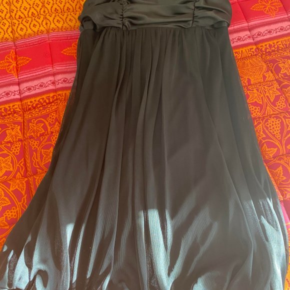 Little Black Dress - Picture 5 of 7